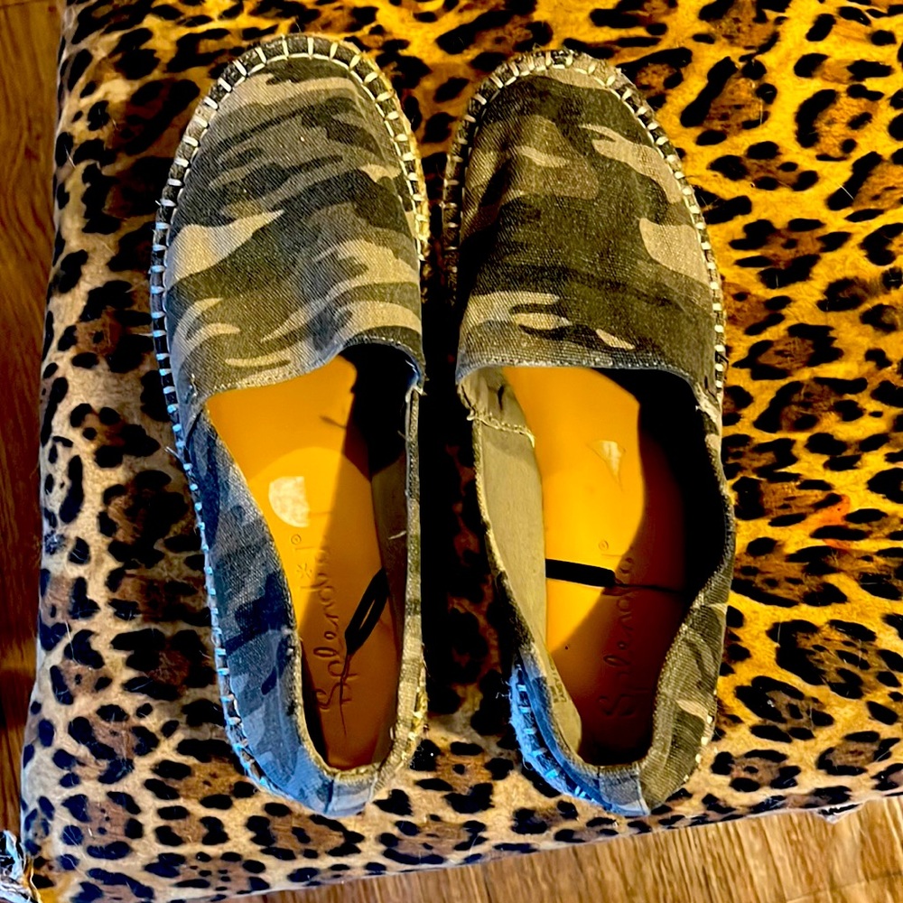 Camo slide ins.